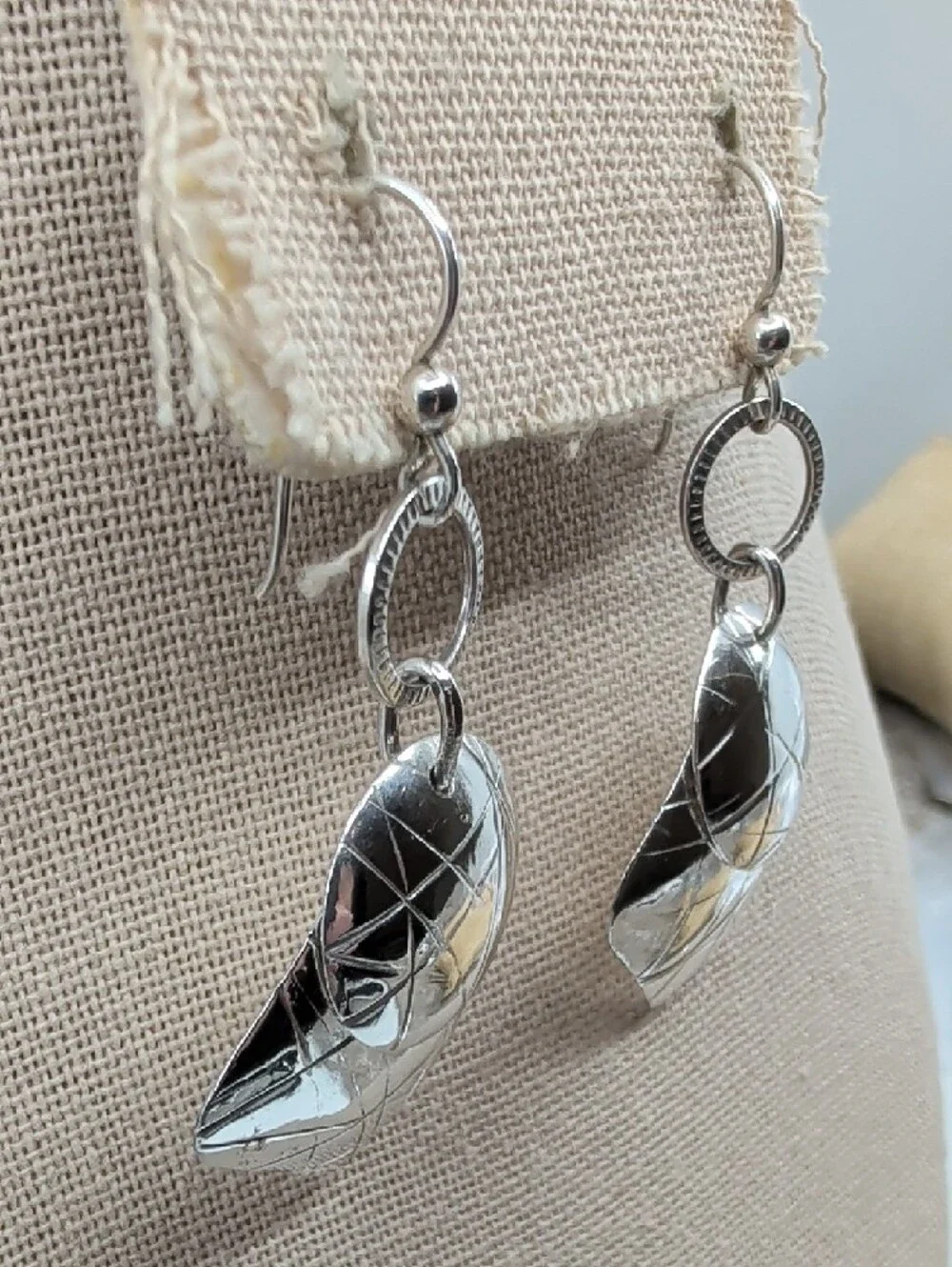 Vintage 925 Sterling Silver Hand-Hammered Crosshatch Shield Earrings